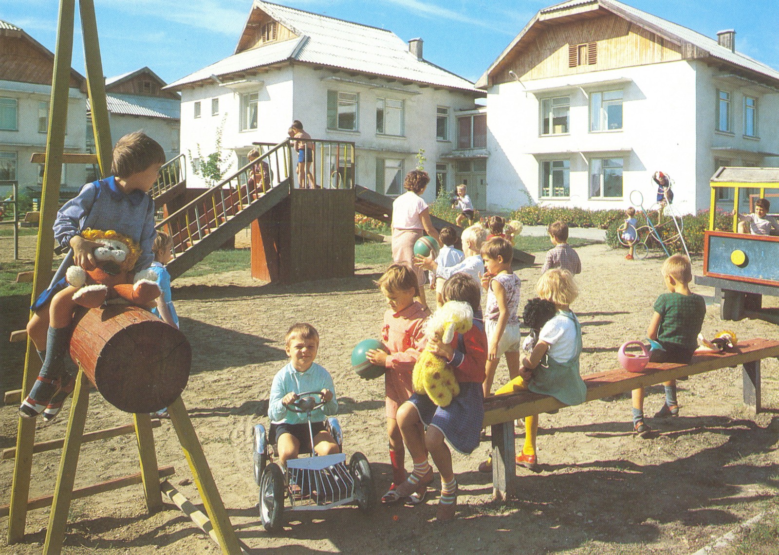 Счастливое детство